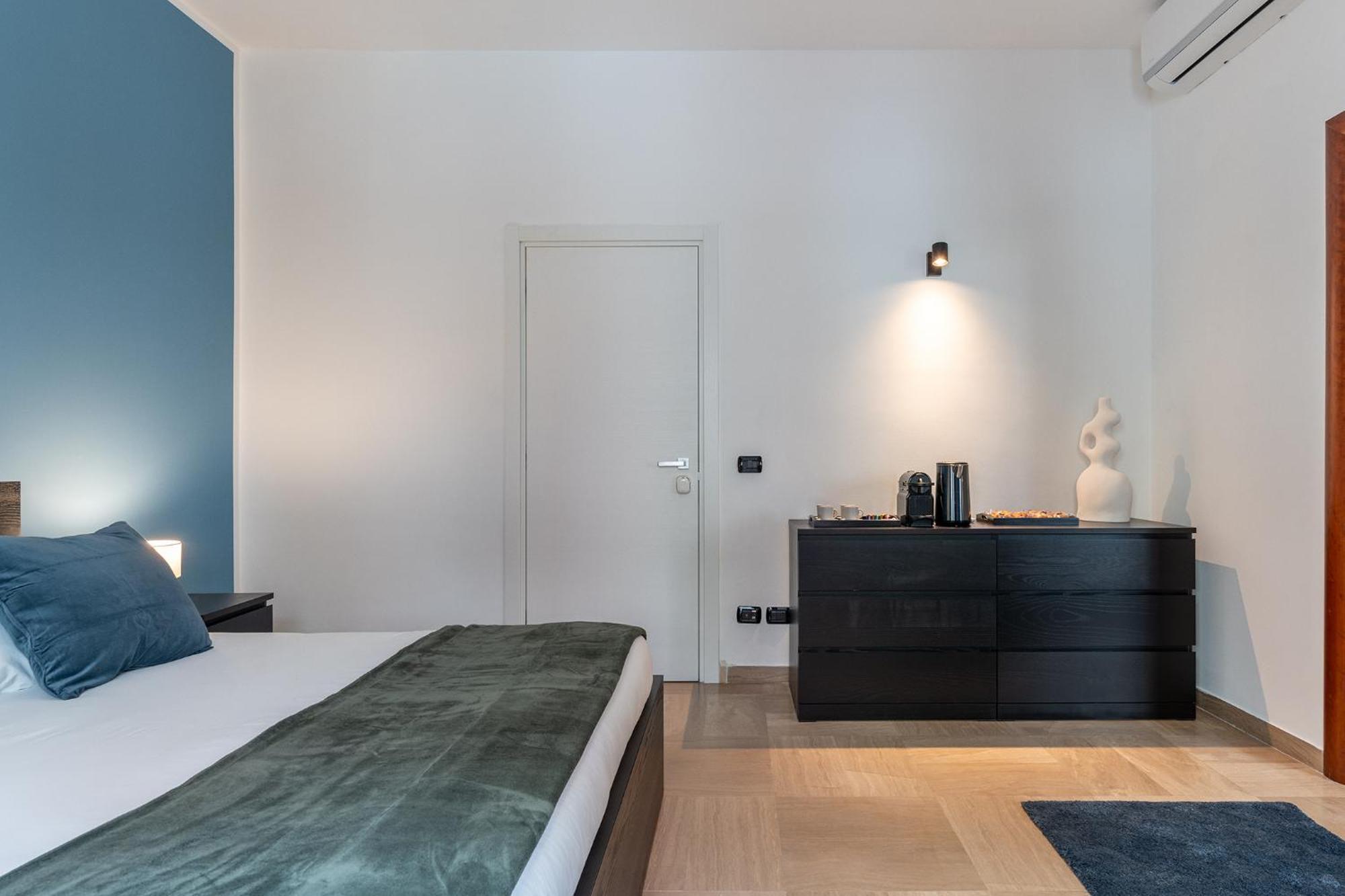 Fourooms - Bari Principe Amedeo Buitenkant foto